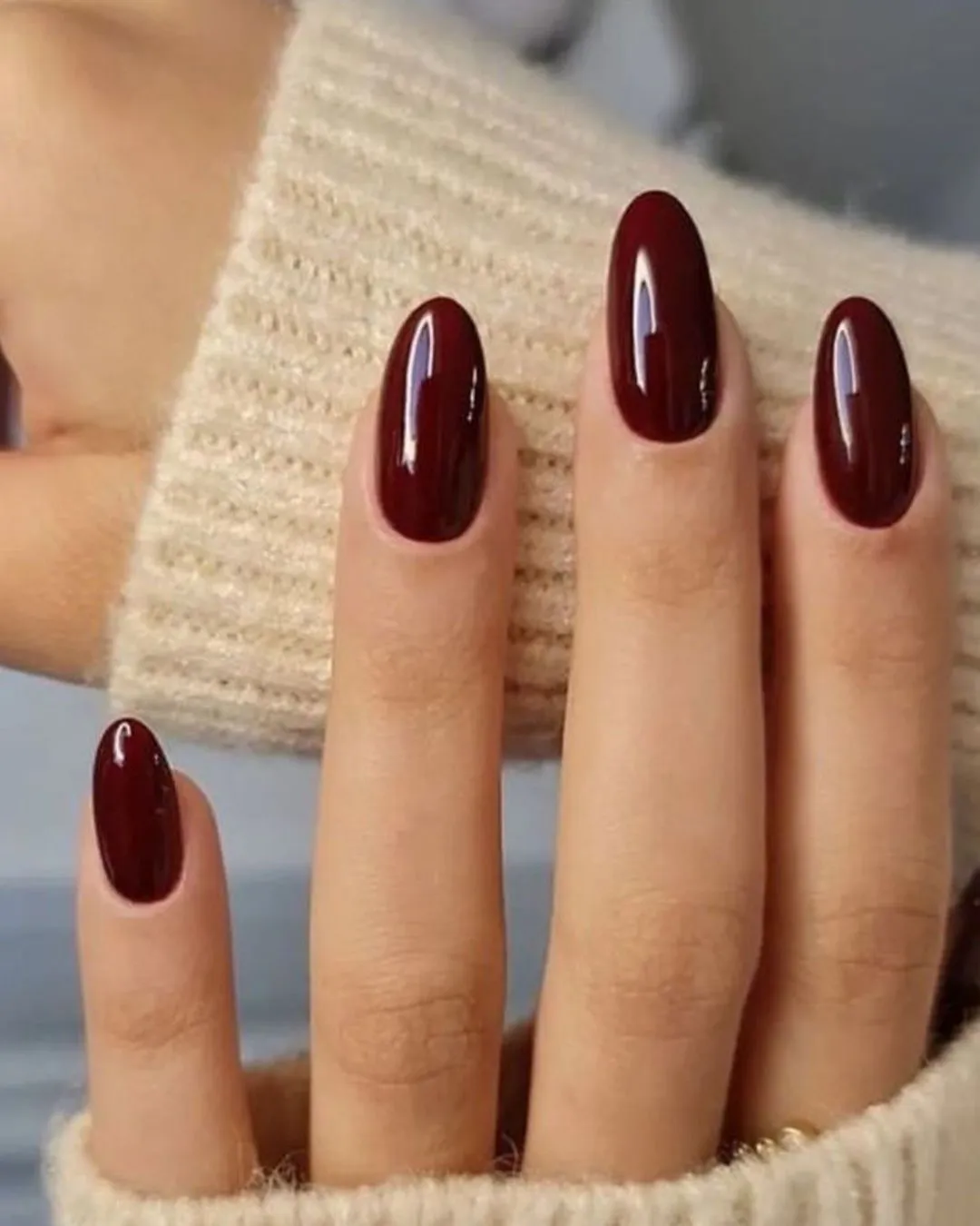 French Nails Inspiration — elegante Looks bei Juliet Nails Hamburg