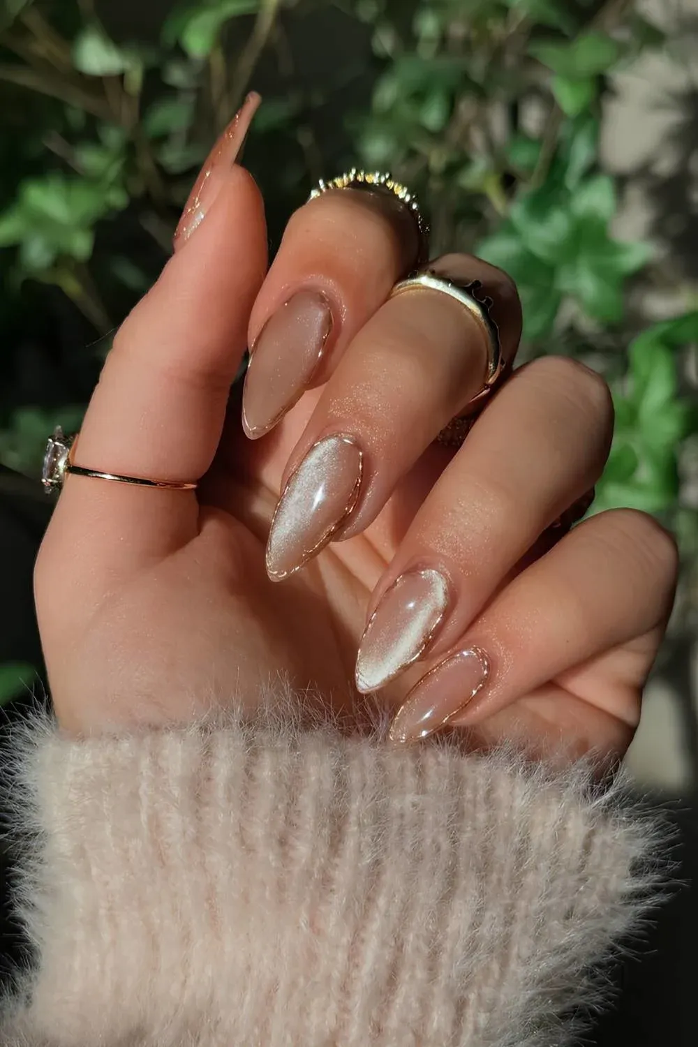 Burgundy Chrome bei Juliet Nails Hamburg