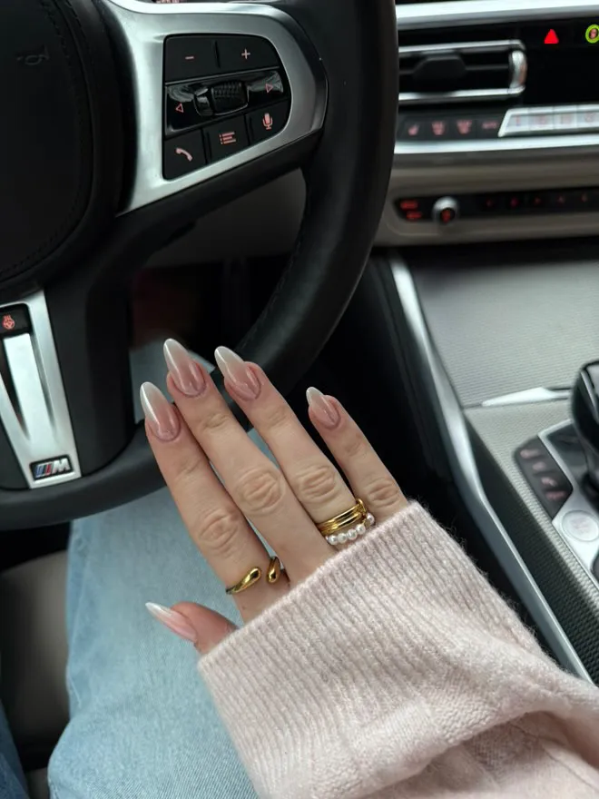 Glazed Nude bei Juliet Nails Hamburg